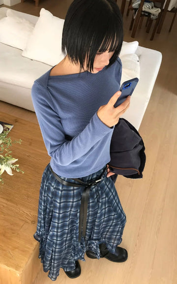 BOAT NECK SLIT LONGSLEEVE